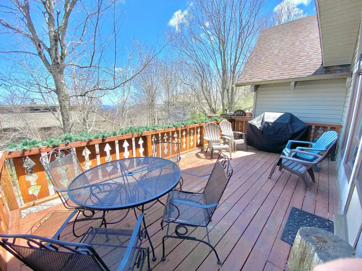 Chalet Cozy Charming Sleeps 11 *