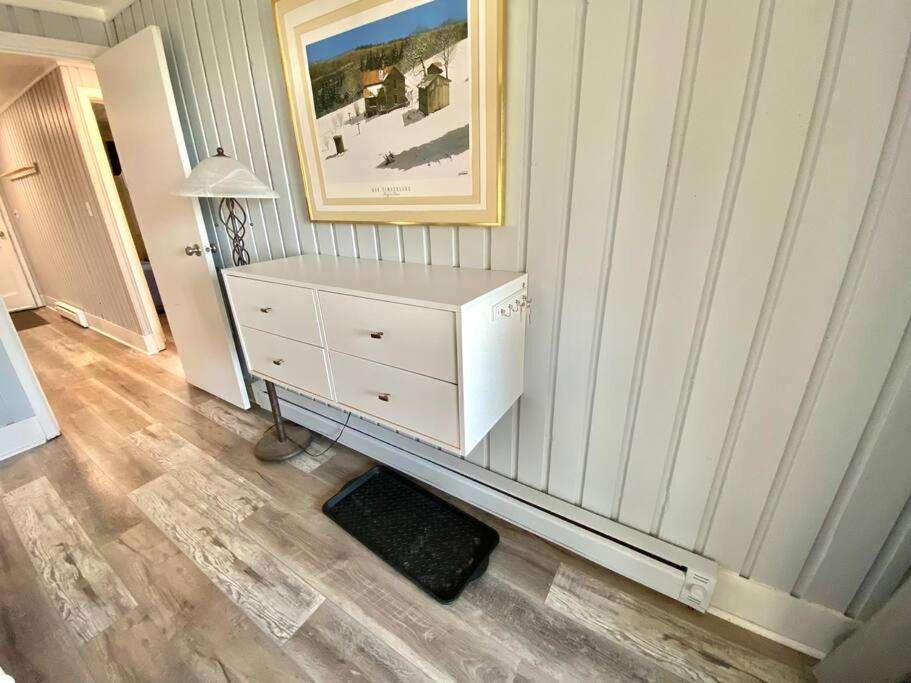 Chalet Cozy Charming Sleeps 11