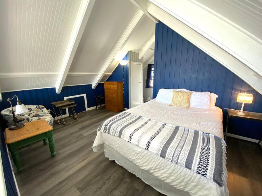 Cozy Charming Sleeps 11 * Beech Mountain